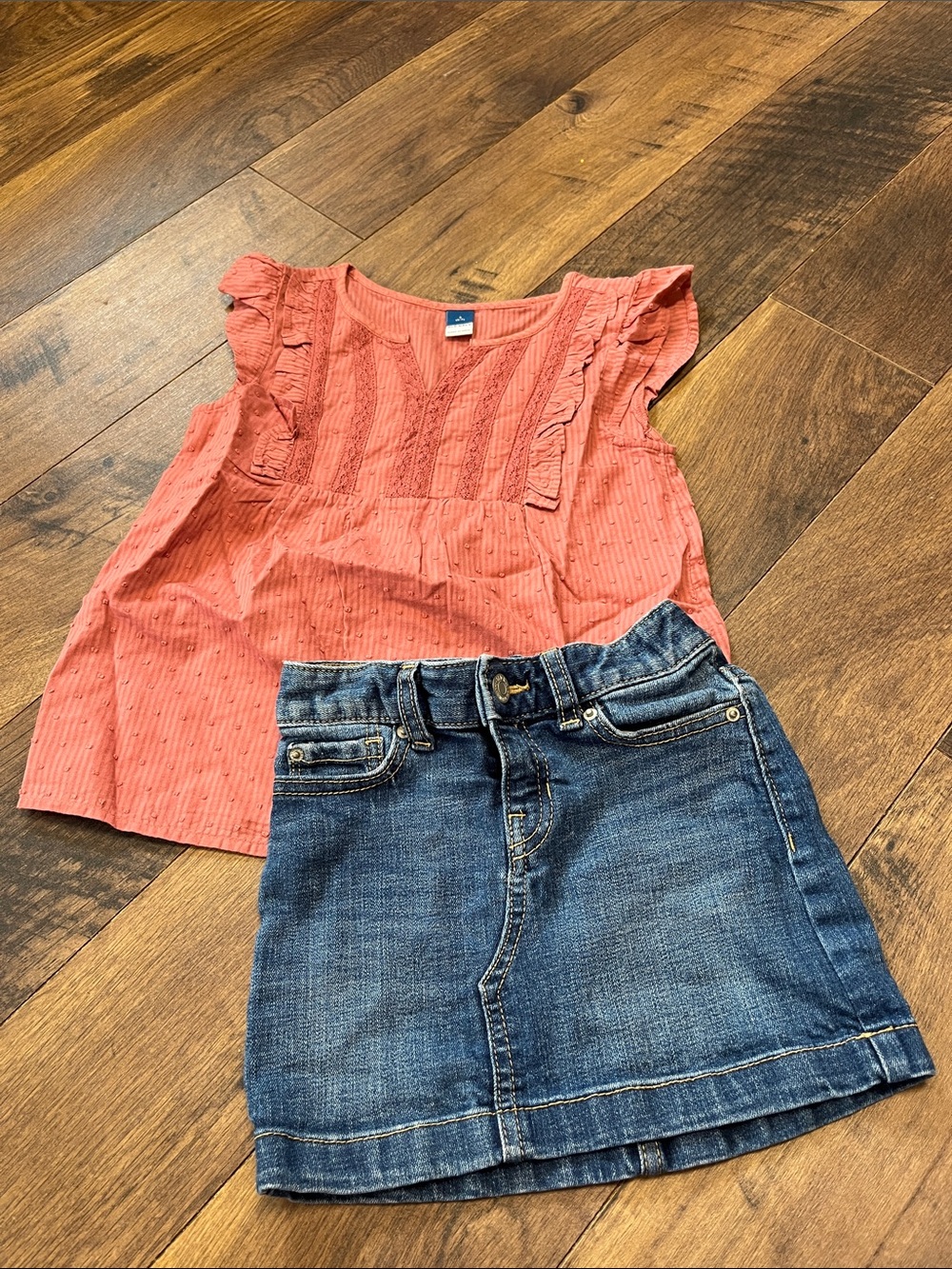 Like NewcGirls Coral Ruffle Sleeve Top & Jean skirt size 6-7